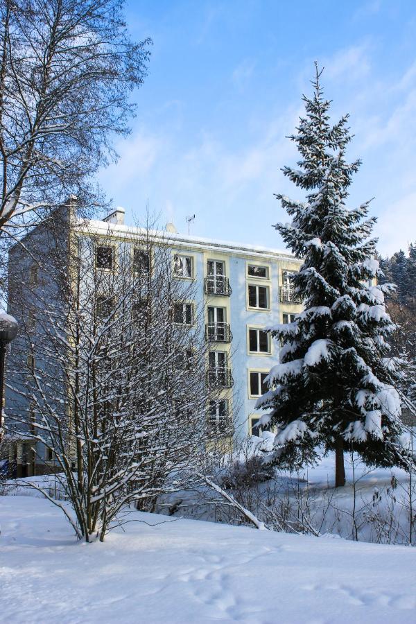 Pensjonat 4 Pory Roku Duszniki Zdrój Exterior foto
